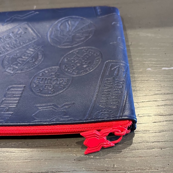 Marvel Spider-Man Travel Navy Blue Red Cosmetic Pouch Bag - Picture 7 of 12